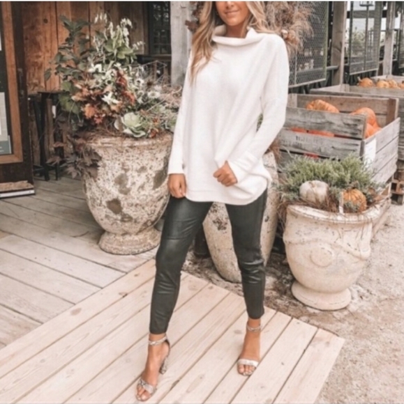 Free People Ottoman Slouchy Tunic Ecru XL sweater - Picture 9 of 9